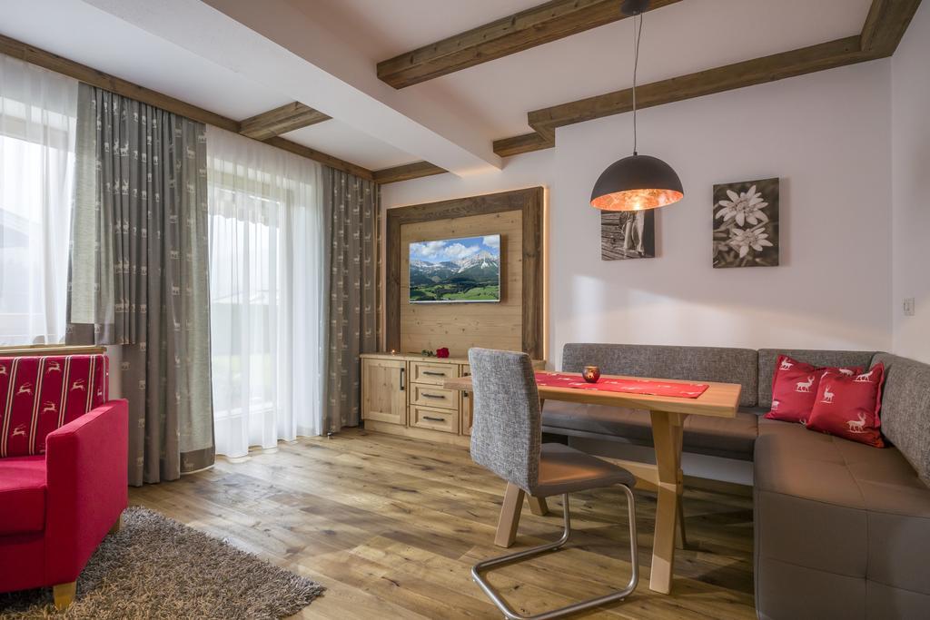 Landhaus Bergmoment - Adults Only เอลล์เมา ภายนอก รูปภาพ